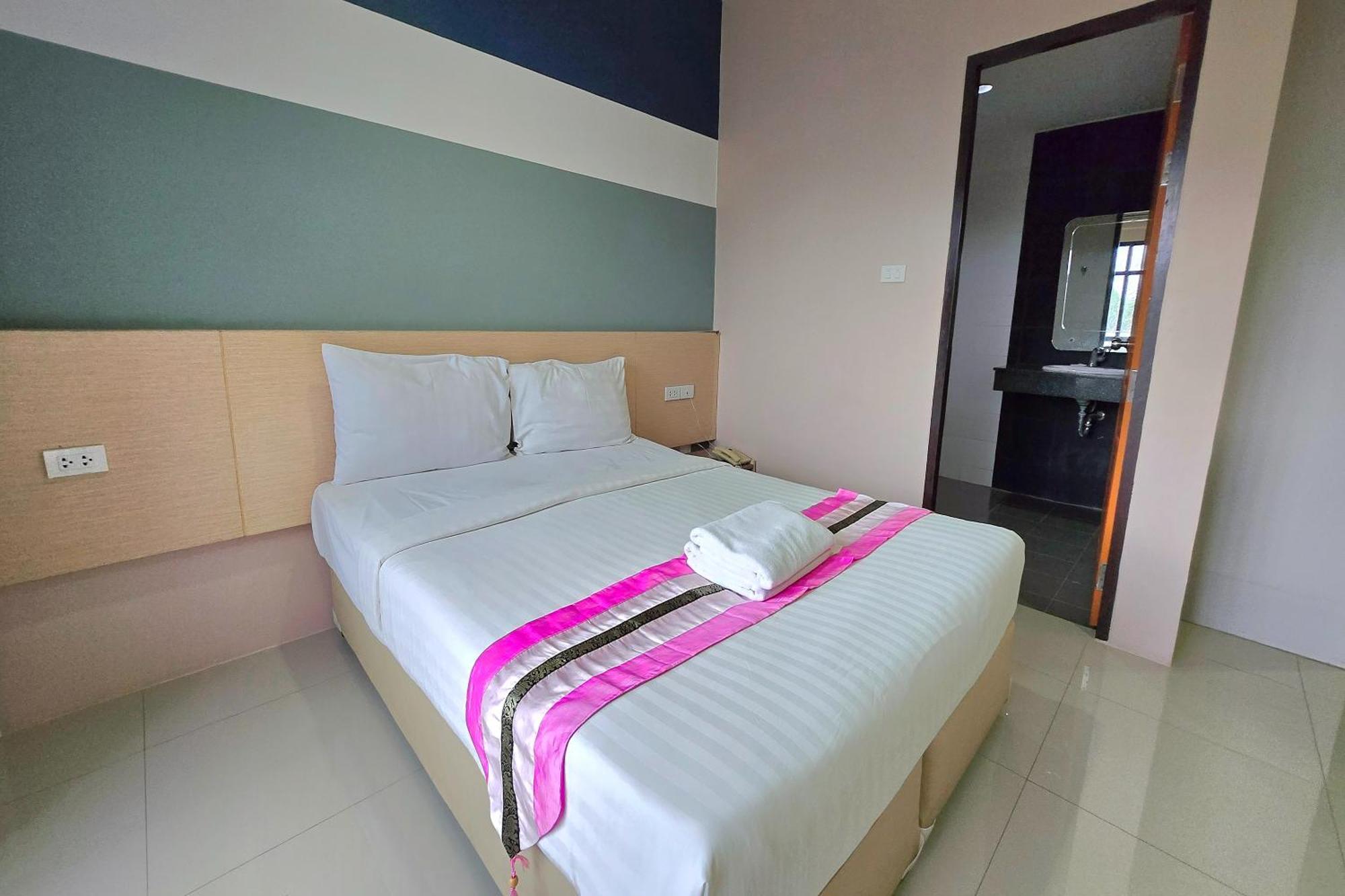 JJ Residence Phuket Town Eksteriør billede